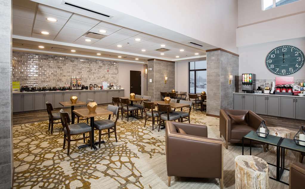 Pomeroy Hotel Fort Mcmurray Kamer foto