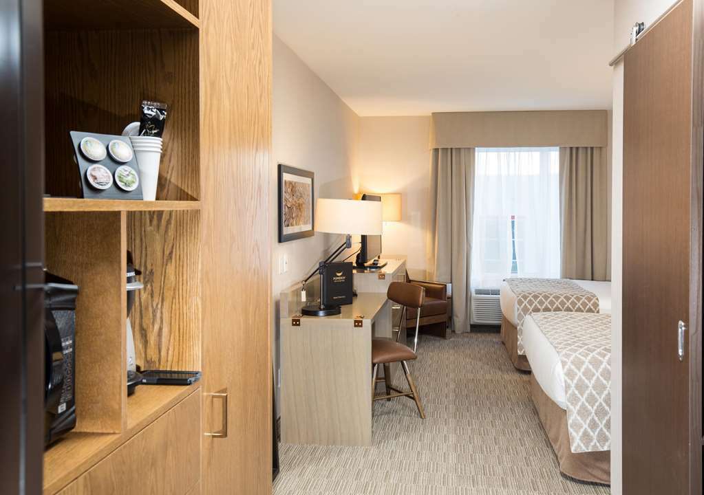 Pomeroy Hotel Fort Mcmurray Kamer foto