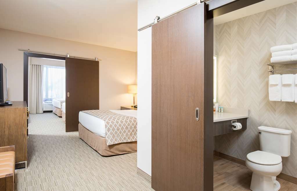 Pomeroy Hotel Fort Mcmurray Kamer foto